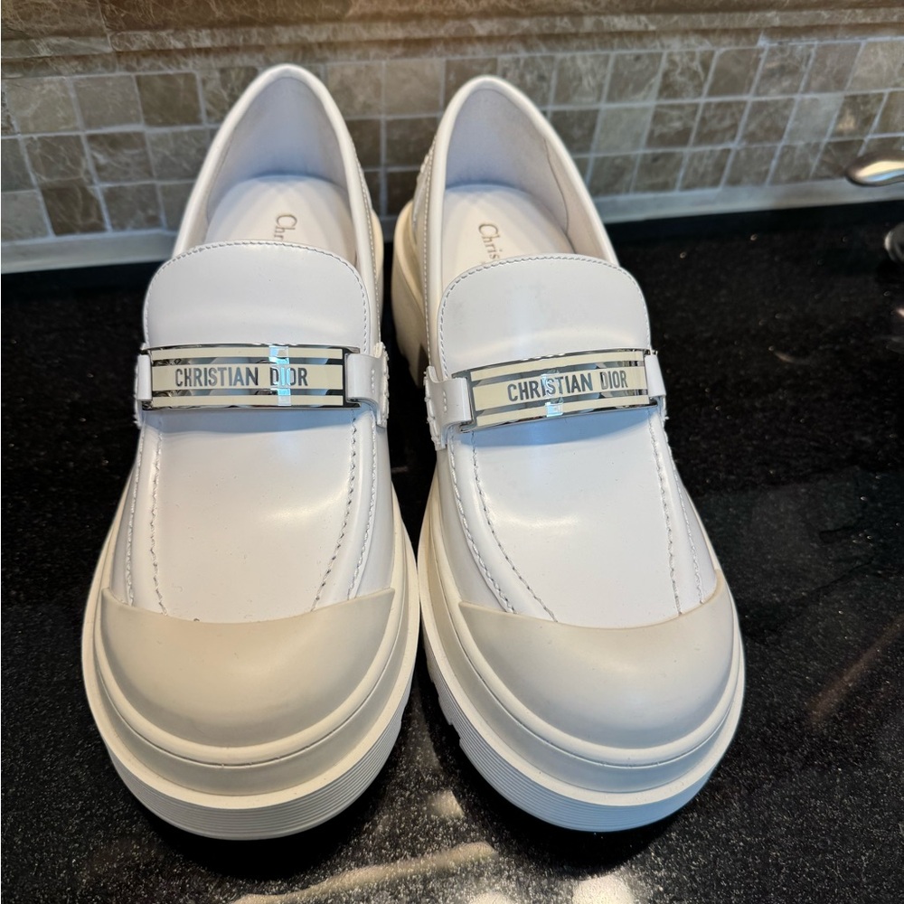 Dior White Flats with Metallic Accent - Picture 8 of 9